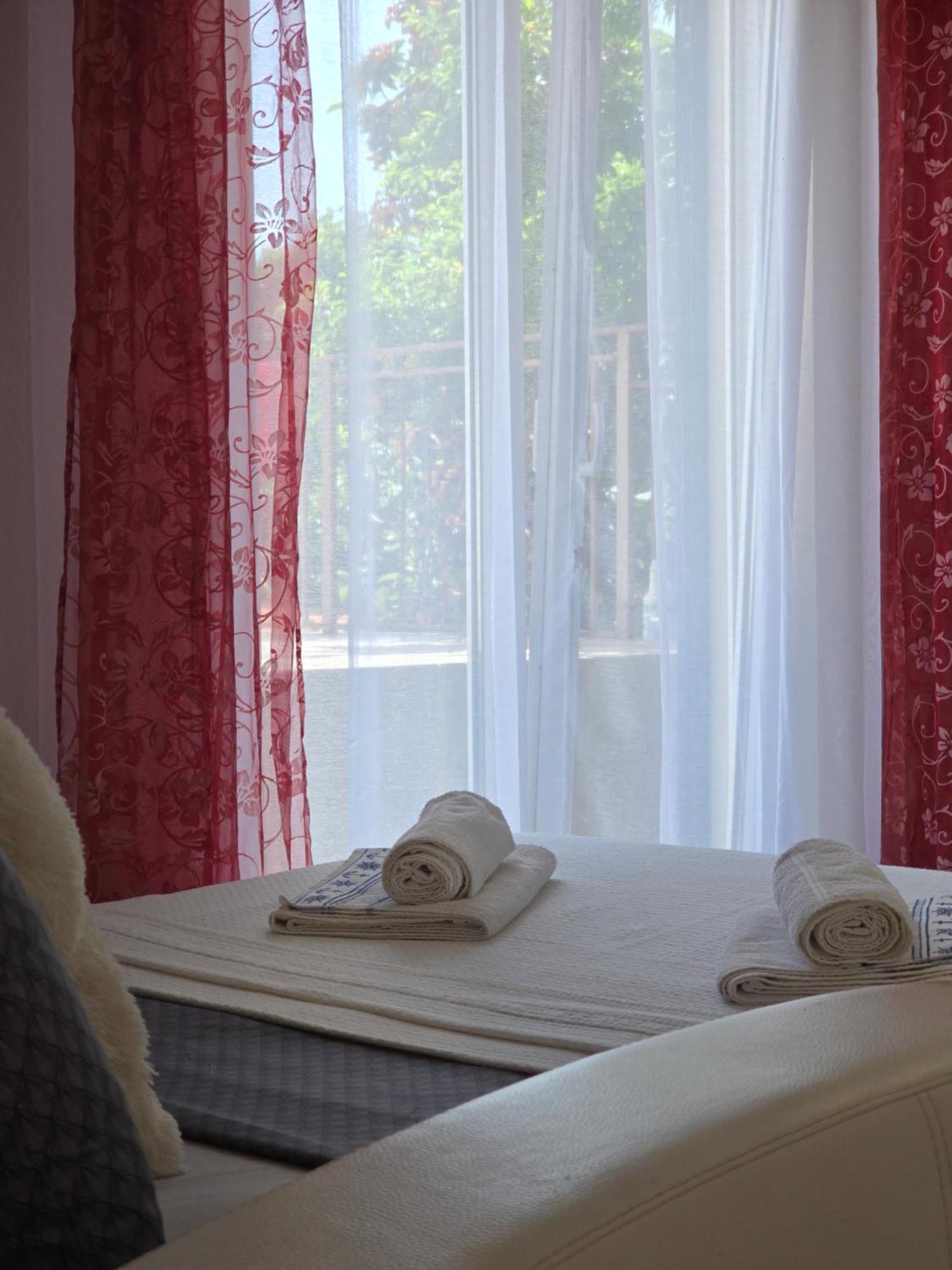 Elite Flos Apartment *