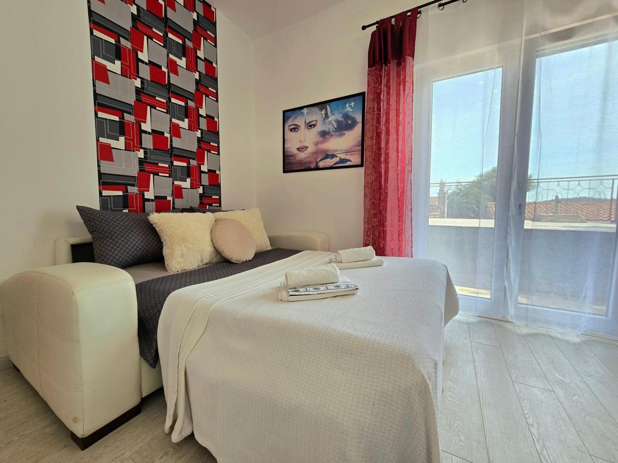 Elite Flos Apartment *
