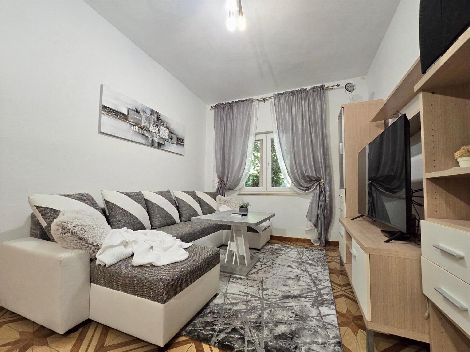 Apartment Elite Flos